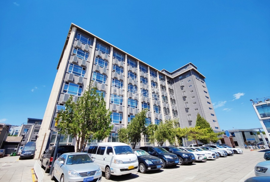 科林大厦楼盘实景展开科林大厦是北电科林文化创意产业园区,是北京